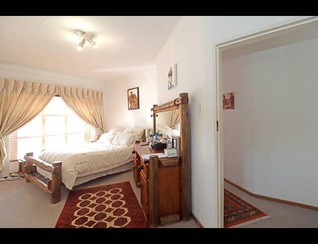 3 BEDROOM HOUSE FOR SALE IN MARAIS STEYN PARK